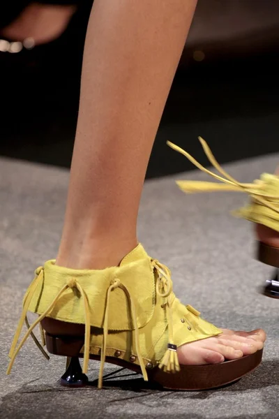 Look 30